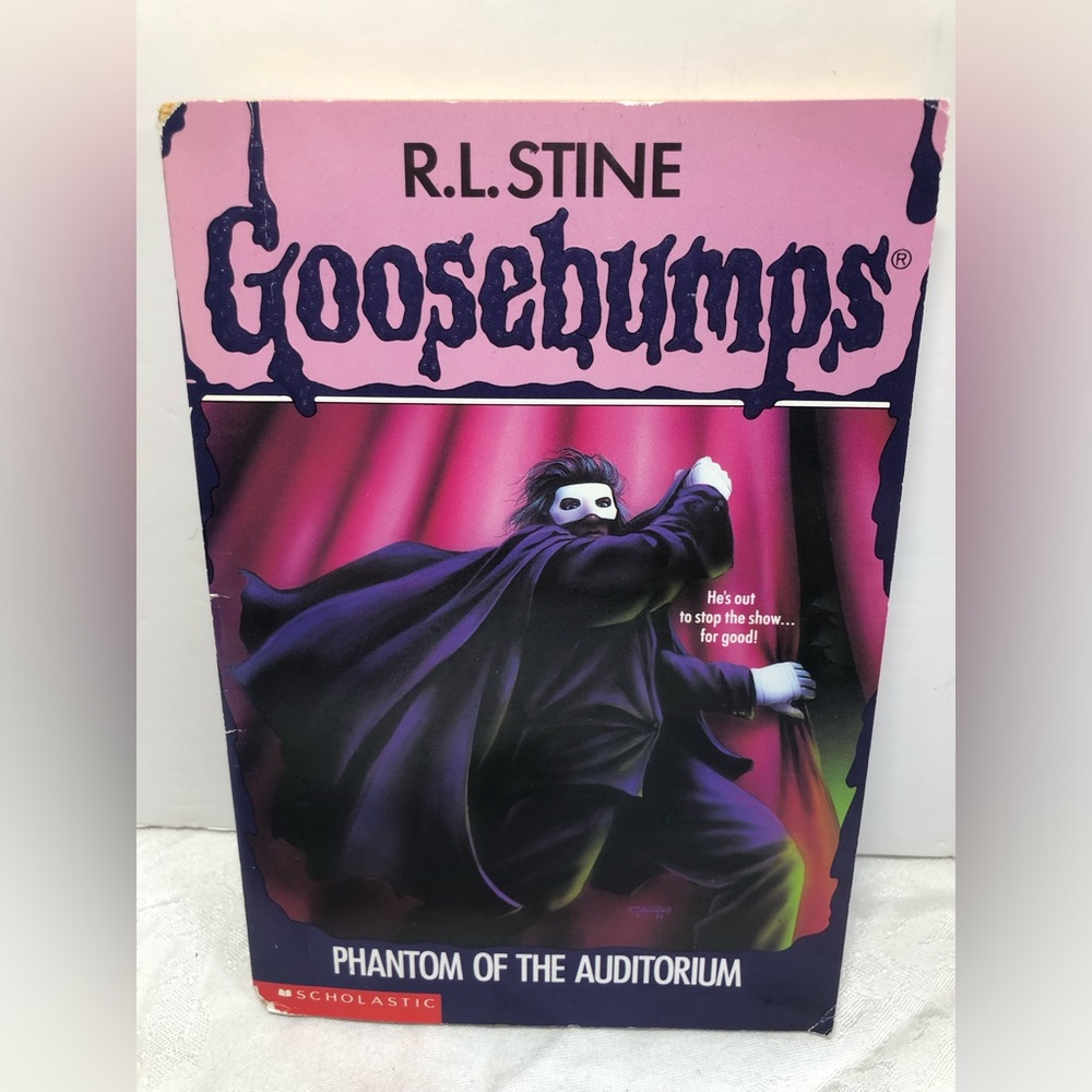 Goosebumps Phantom of the Auditorium #24 R. L. Stine 1st Scholastic Printing